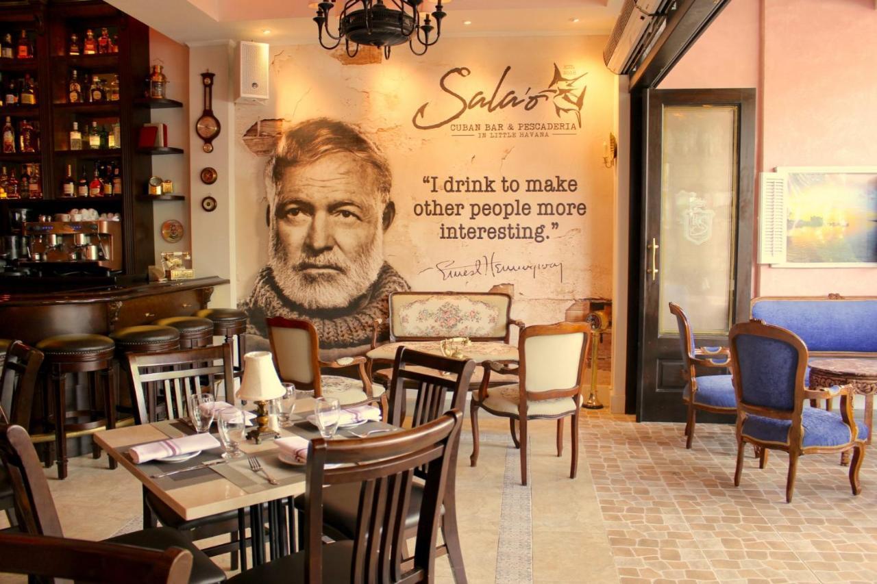Private Room In The Heart Of Calle Ocho Miami Exteriör bild