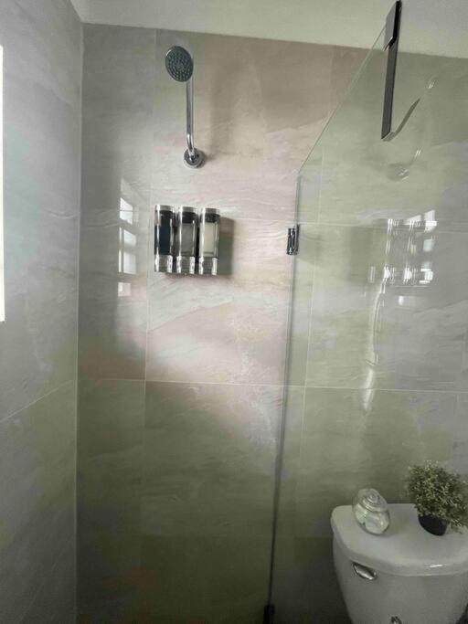Private Room In The Heart Of Calle Ocho Miami Exteriör bild