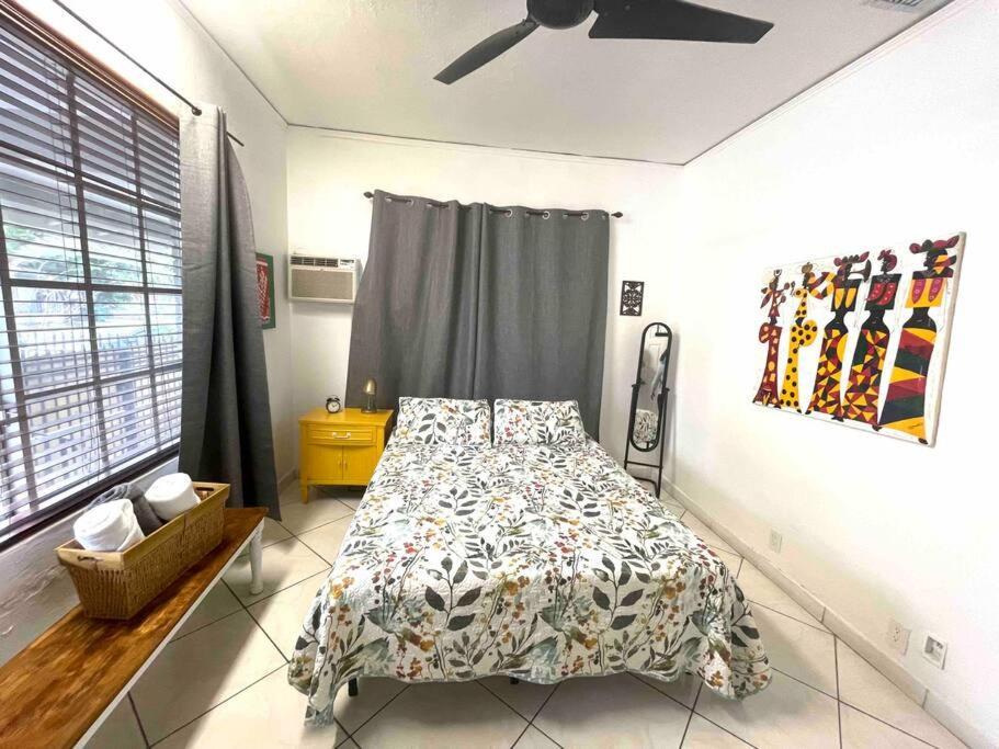 Private Room In The Heart Of Calle Ocho Miami Exteriör bild